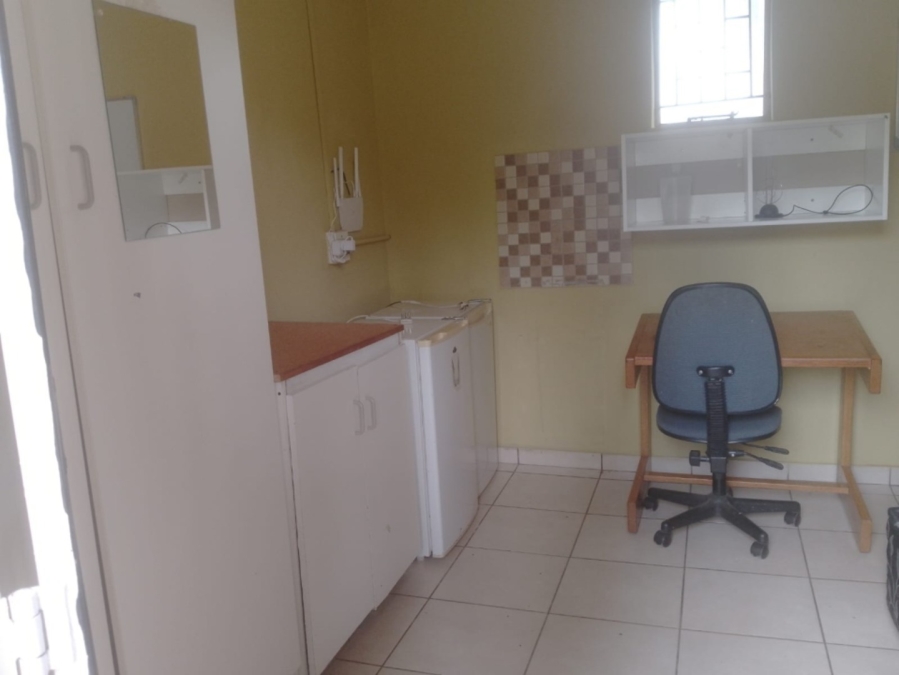 1 Bedroom Property for Sale in Brandwag Free State
